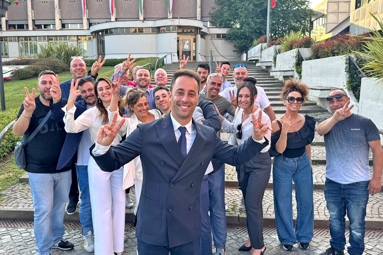 Rozzano, Matttia Ferretti sindaco 