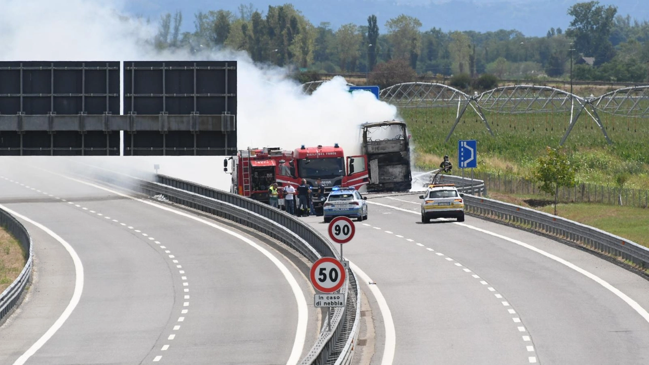 L'intervento dei vigili del fuoco (Torres) L'intervento dei vigili del fuoco (Torres)