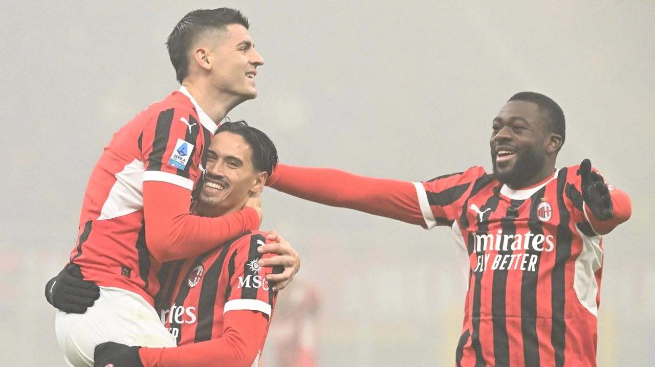 Tijjani Reijnders esulta con Alvaro Morata e Youssouf Fofana Tijjani Reijnders esulta con Alvaro Morata e Youssouf Fofana
