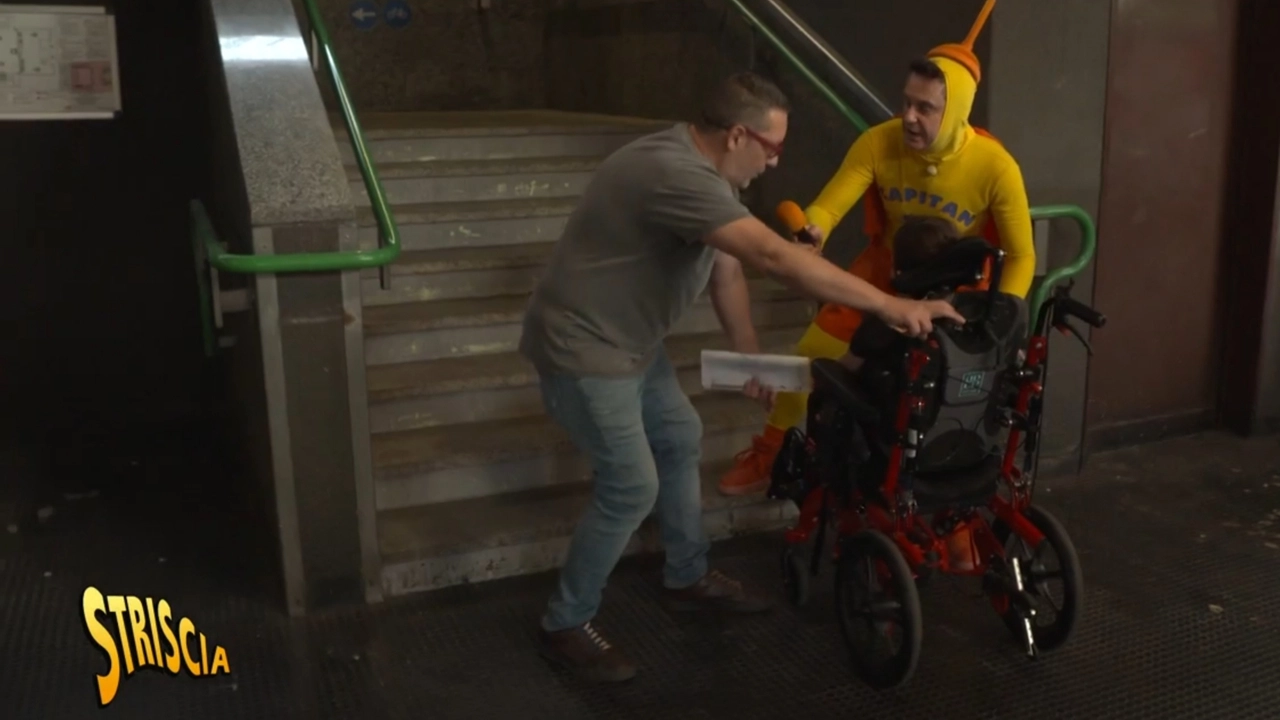 Capitan Ventosa, inviato di Striscia la notizia, denuncia le barriere architettoniche che limitano l'accesso alla metropolitana di Cologno Monzese Capitan Ventosa, inviato di Striscia la notizia, denuncia le barriere architettoniche che limitano l'accesso alla metropolitana di Cologno Monzese