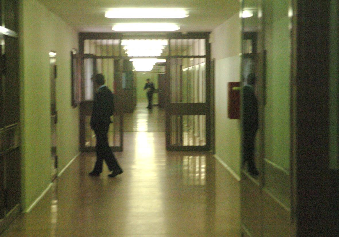 monza accusato di violenza sessuale su un compagno di cella chiesti 13 anni di carcere per un 37enne