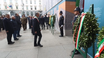 Milano celebra il 25 aprile, Valditara: “Niente polemiche, giornata dell’unità”. Salvini: “Escludere e aggredire è sempre un errore”