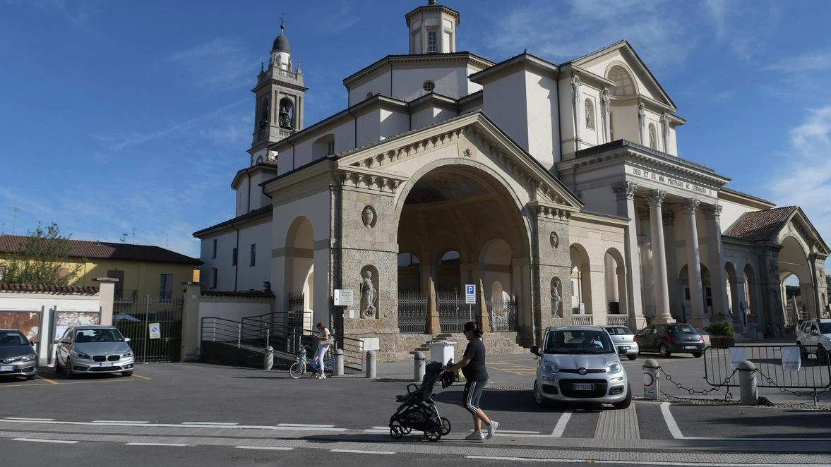 Il Borgo misura un centinaio di metri quadrati, che custodiscono decine di beni culturali, già inseriti nel codice dei Beni culturali e del paesaggio Il Borgo misura un centinaio di metri quadrati, che custodiscono decine di beni culturali, già inseriti nel codice dei Beni culturali e del paesaggio
