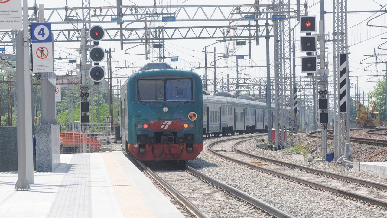 Un treno regionale in Lombardia, anche oggi ritardi a causa di un guasto tecnico Un treno regionale in Lombardia, anche oggi ritardi a causa di un guasto tecnico