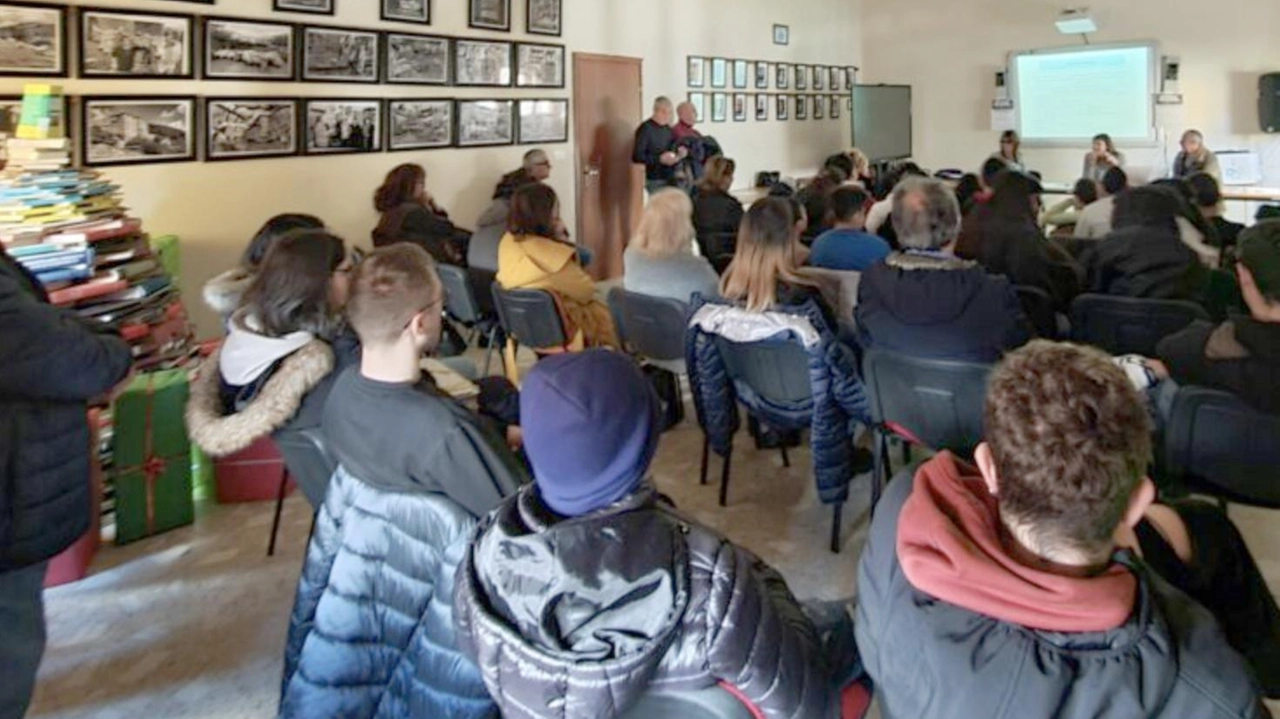 Un incontro dedicato alle dipendenze Dal tabacco alle ludopatie fino alle droghe: tutti i consigli per uno stile di vita sano Un incontro dedicato alle dipendenze Dal tabacco alle ludopatie fino alle droghe: tutti i consigli per uno stile di vita sano