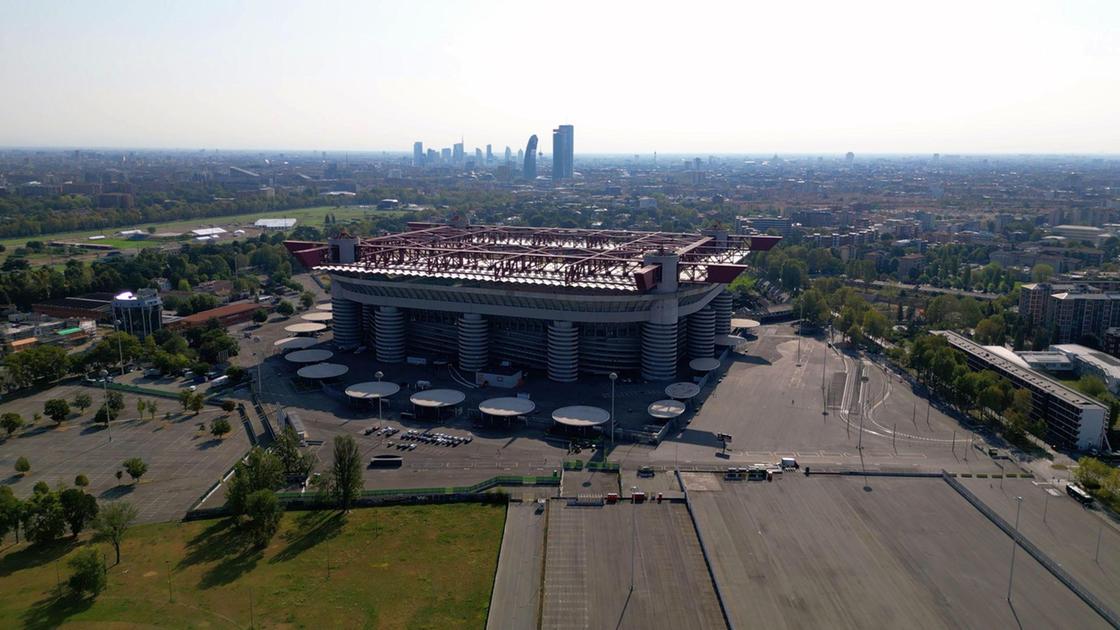 Urbanistica e San Siro. Schlein: ora discontinuità. Ma il sindaco non ci sta Urbanistica e San Siro. Schlein: ora discontinuità. Ma il sindaco non ci sta