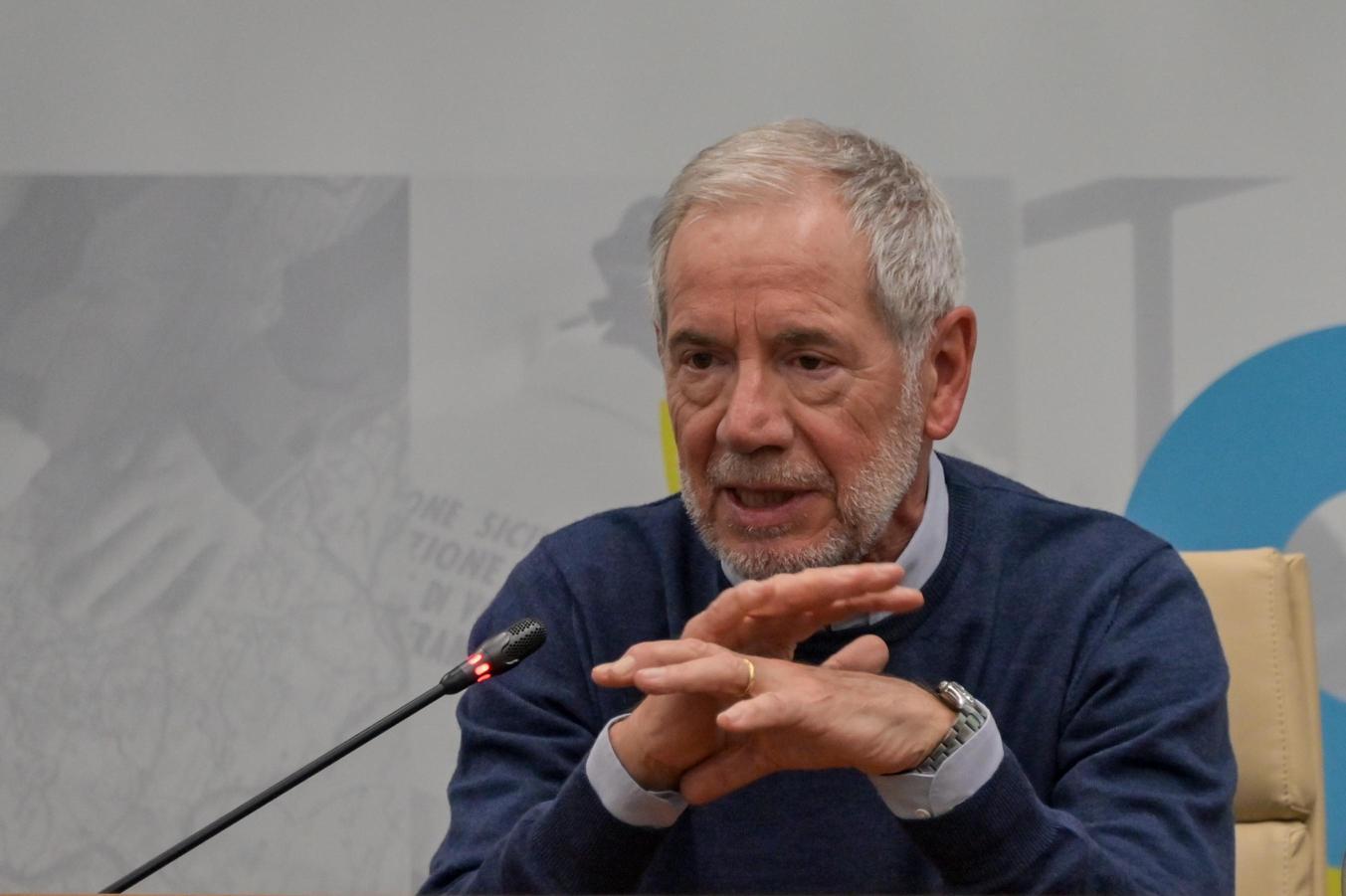 Liste d’attesa nella sanità, Bertolaso: “Sperimentazione col Nas funziona, entro fine anno la svolta” Liste d’attesa nella sanità, Bertolaso: “Sperimentazione col Nas funziona, entro fine anno la svolta”