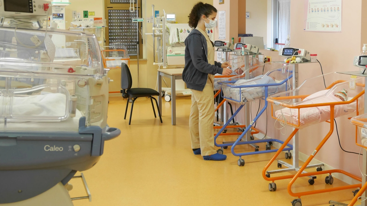 Il reparto di Neonatologia di un ospedale Il reparto di Neonatologia di un ospedale