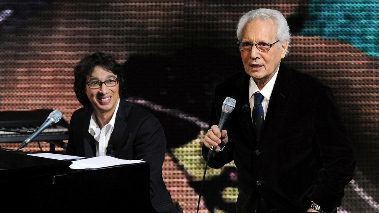 Paolo ed Enzo Jannacci in un’esibizione tv nel programma di Fabio Fazio “Che tempo che fa“ (2011). Enzo è scomparso nel 2013.