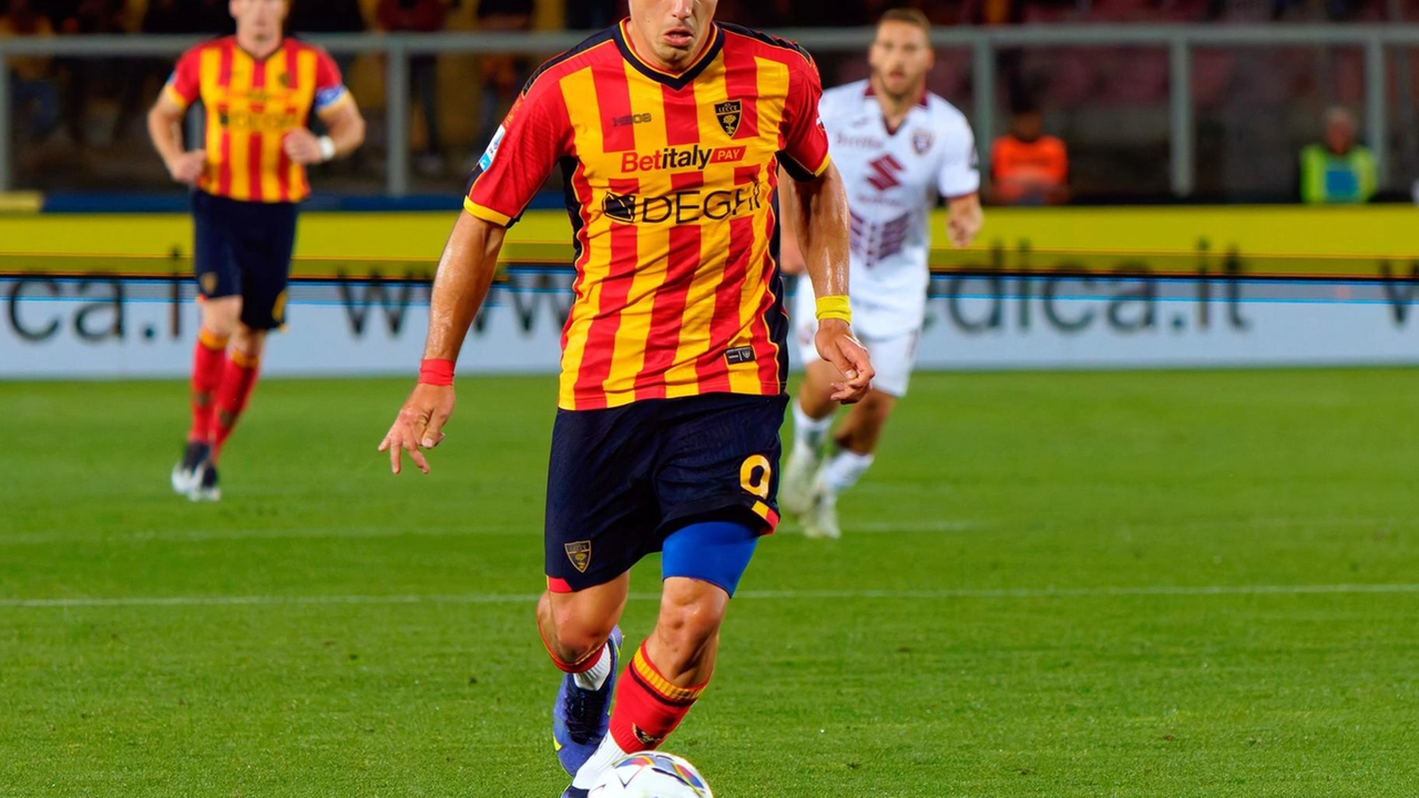 Nikola Krstovic (25 anni) ha chiuso la scorsa stagione a Lecce con 12 gol e 5 assist