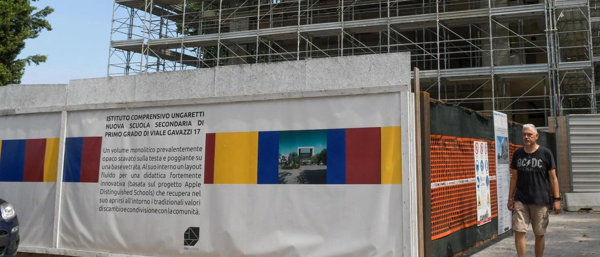 Ecco i cantieri nelle scuole: "Medie pronte entro marzo". E avanti su palestra e liceo