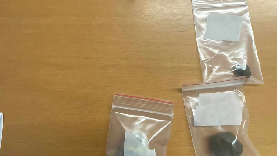 La droga sequestrata al Beccaria dalla polizia penitenziaria La droga sequestrata al Beccaria dalla polizia penitenziaria
