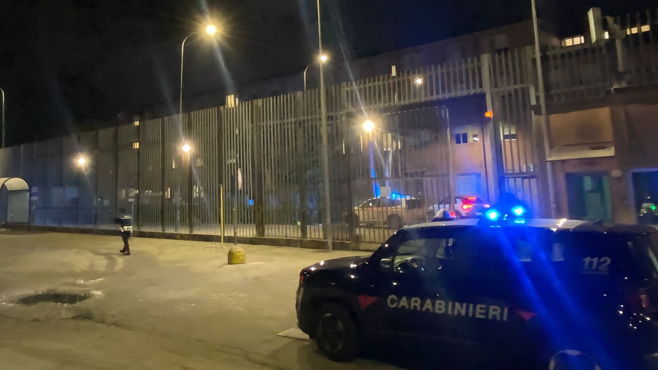 Evasioni dagli arresti domiciliari per Robert Eduard Vintu a Como: portato in carcere dai carabinieri per maltrattamenti e stalking. Evasioni dagli arresti domiciliari per Robert Eduard Vintu a Como: portato in carcere dai carabinieri per maltrattamenti e stalking.