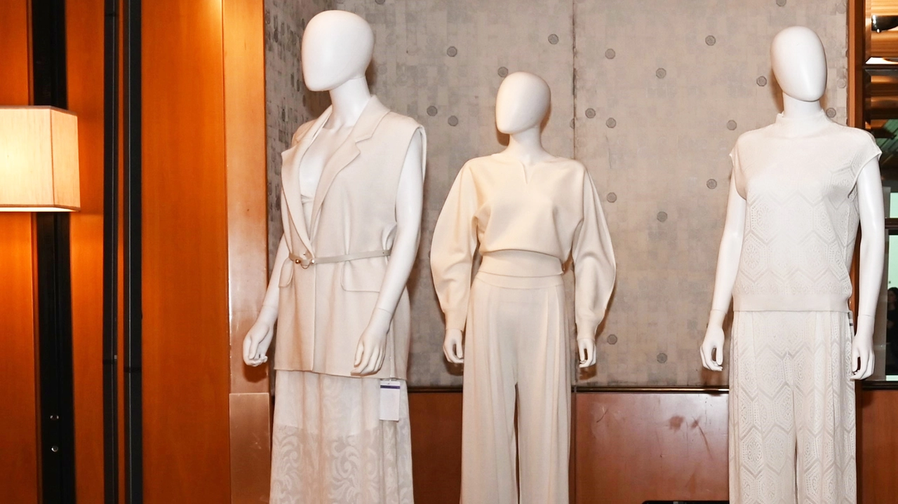 Alcuni modelli in mostra al Four Seasons di Milano per Qinghe Cashmere Alcuni modelli in mostra al Four Seasons di Milano per Qinghe Cashmere