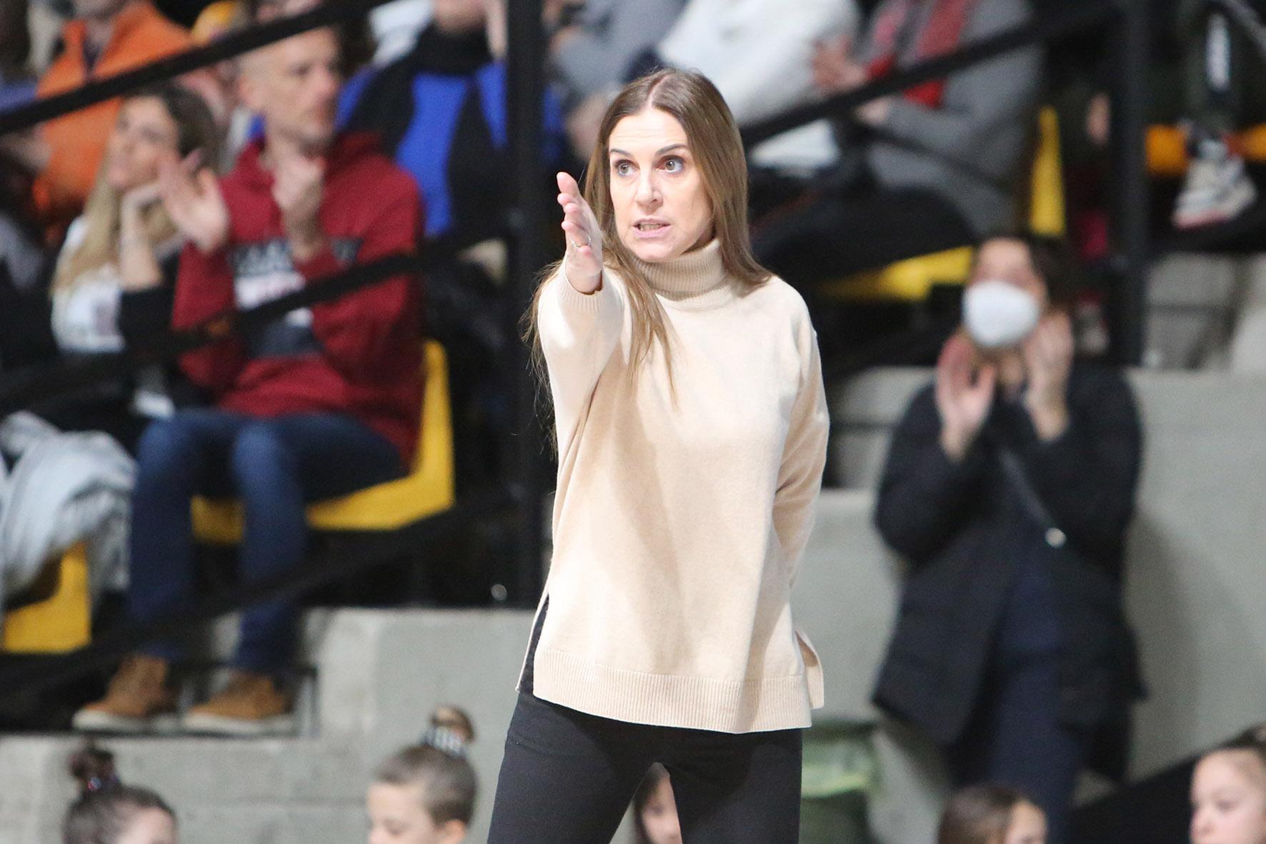 caso farfalle emanuela maccarani a processo per maltrattamenti c8217232 un8217aggravante