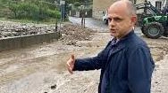 Proteggere il paese situato a valle dai rischi che possono arrivare dalla montagna. È l’obiettivo del nuovo cantiere aperto... Proteggere il paese situato a valle dai rischi che possono arrivare dalla montagna. È l’obiettivo del nuovo cantiere aperto...