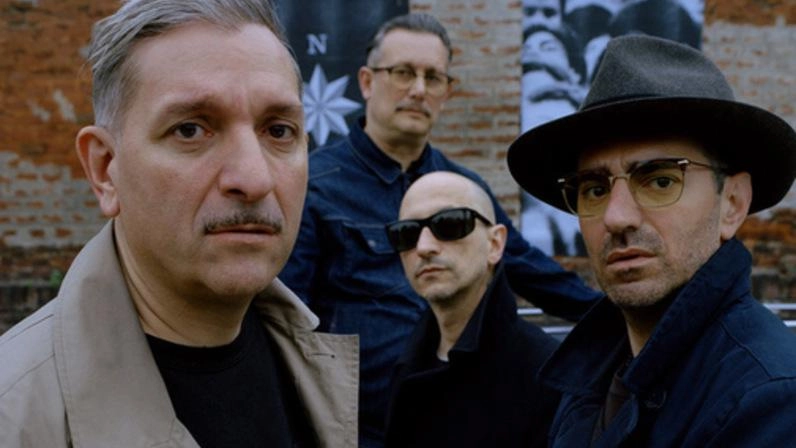 I Casino Royale oggi: Alioscia Bisceglia, Patrick Benifei, Geppi Cuscito, Lillo Dadone I Casino Royale oggi: Alioscia Bisceglia, Patrick Benifei, Geppi Cuscito, Lillo Dadone