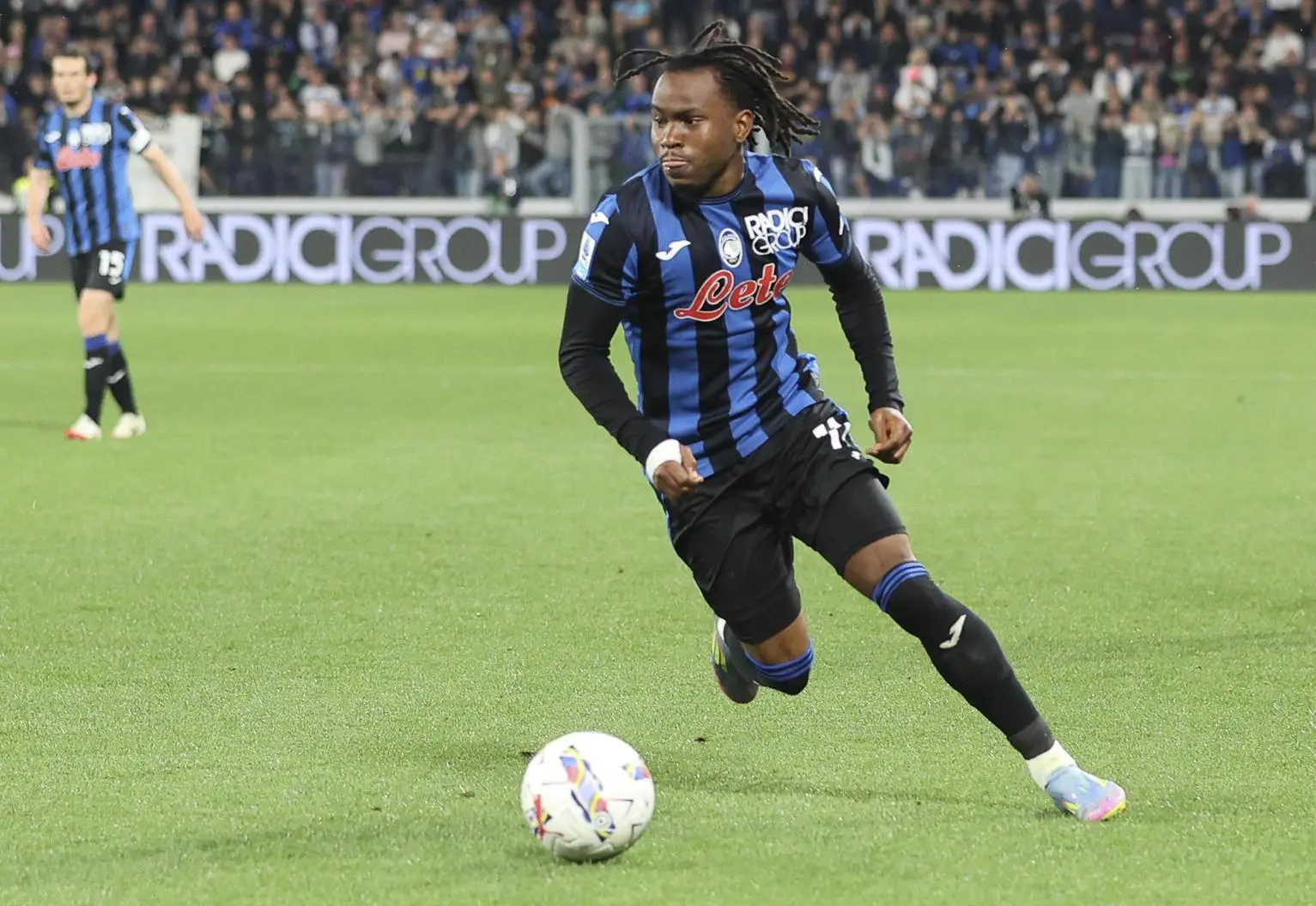 Inter, Lookman nel mirino. Il Milan batte su Vlahovic