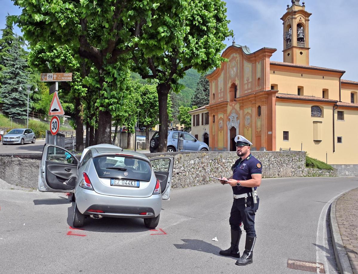 Finisce fuori strada colta da malore: deceduta pensionata Finisce fuori strada colta da malore: deceduta pensionata