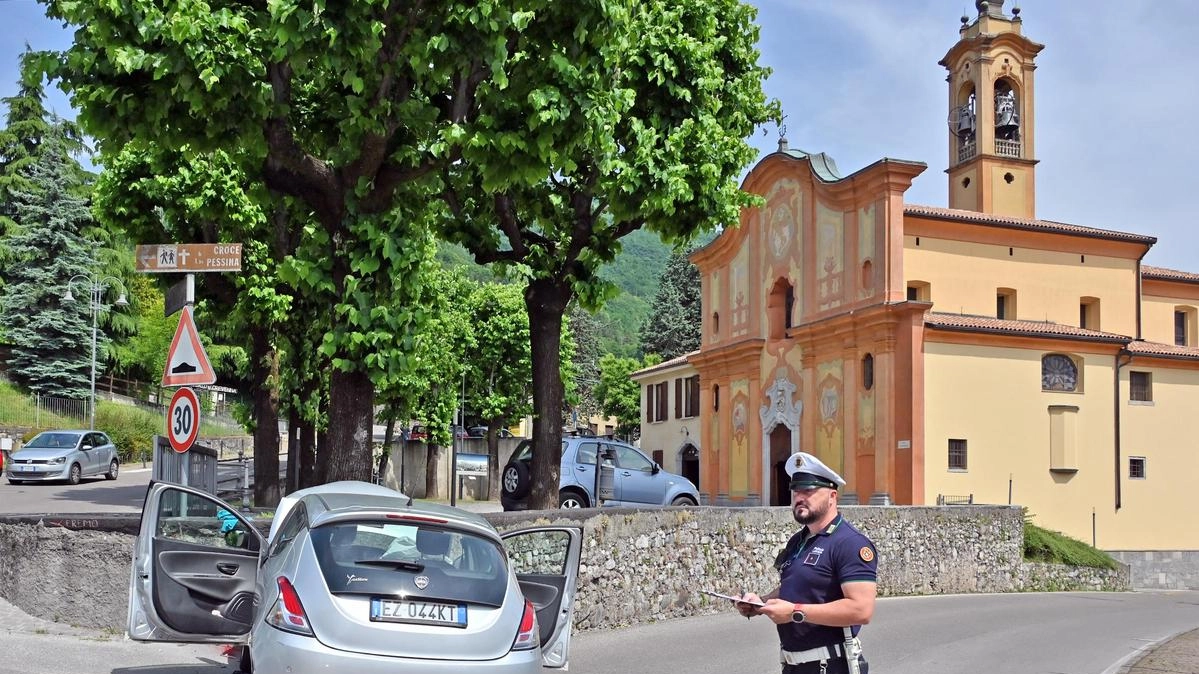 È stata colta da un malore mentre era alla guida della sua auto Carla Minoretti, 74 anni residenti in città,... È stata colta da un malore mentre era alla guida della sua auto Carla Minoretti, 74 anni residenti in città,...