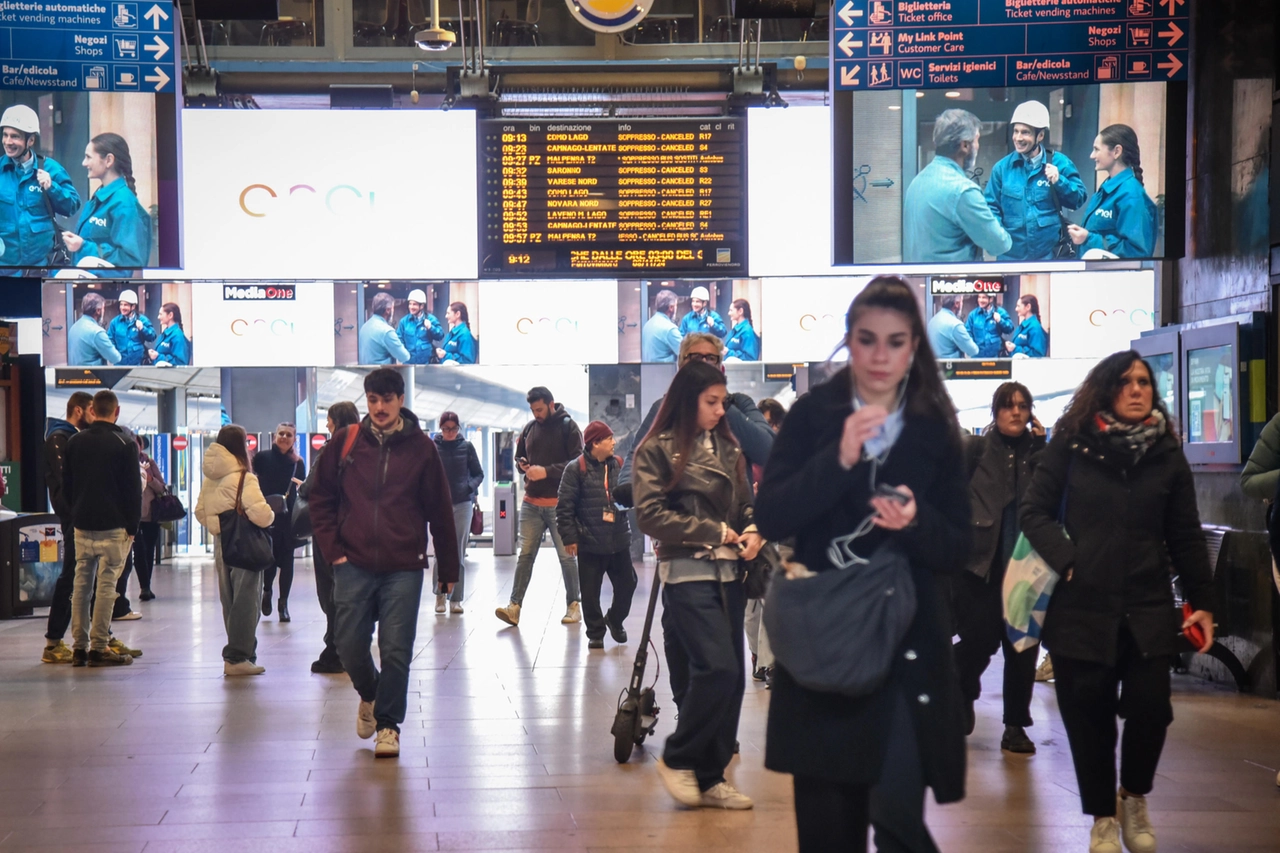La stazione di Cadorna in occasione di uno sciopero di qualche mese fa (Archivio)