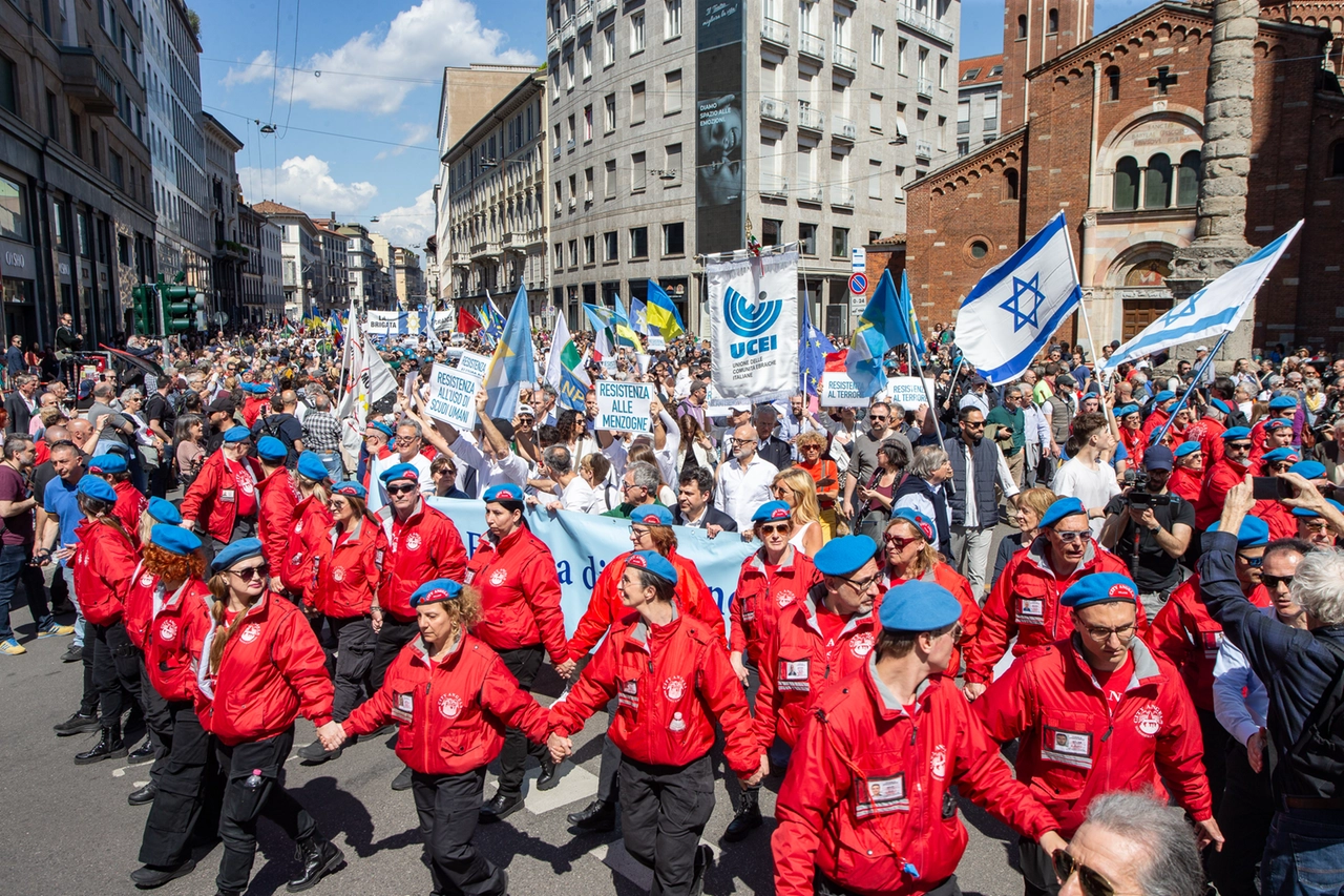 CORTEO 25 APRILE  MILANO, 25 APRILE 2025, ANSA/DAVIDE CANELLA