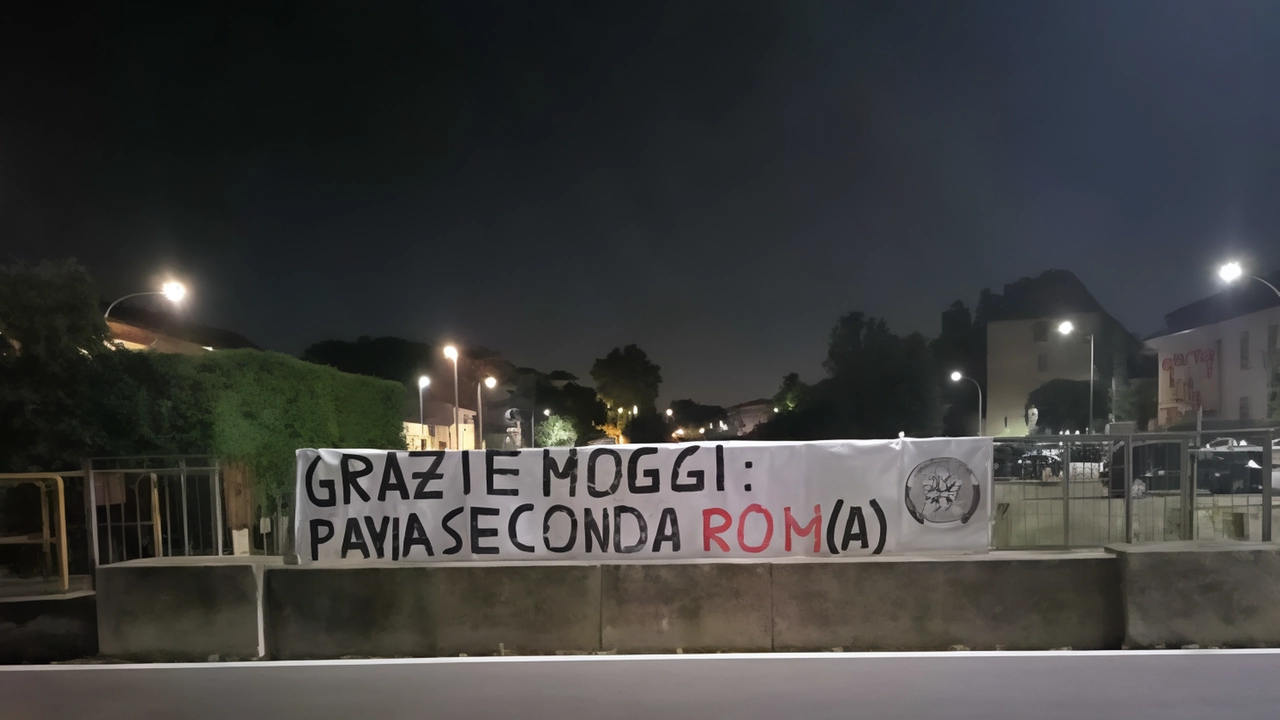 Continua ad essere infuocata la polemica sul campo nomadi di piazzale Europa che nei giorni scorsi è stato al centro... Continua ad essere infuocata la polemica sul campo nomadi di piazzale Europa che nei giorni scorsi è stato al centro...