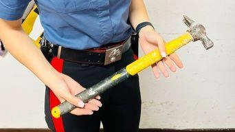 Un 67enne, già noto alle forze dell’ordine, è stato arrestato dai carabinieri con l’accusa di atti persecutori e minacce aggravate.... Un 67enne, già noto alle forze dell’ordine, è stato arrestato dai carabinieri con l’accusa di atti persecutori e minacce aggravate....