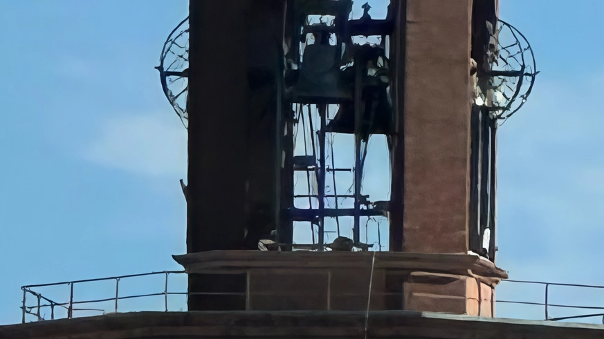 L’orologio del campanile di Canegrate si è fermato alle 3.45 quando un fulmine ha colpito L’orologio del campanile di Canegrate si è fermato alle 3.45 quando un fulmine ha colpito