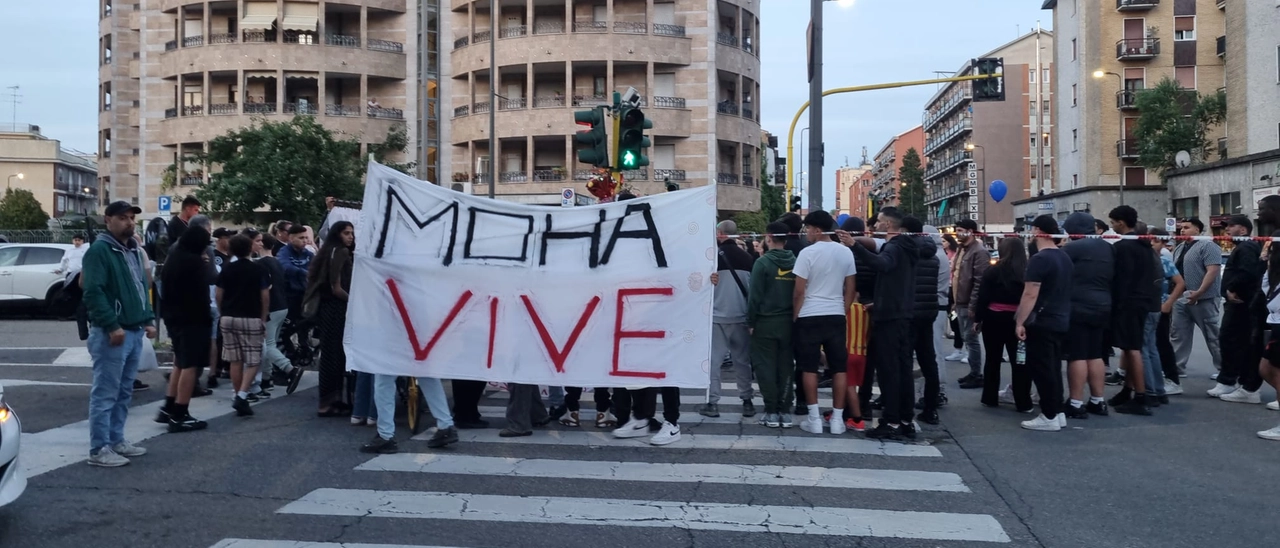 Mahmoud Mohamed: commozione e tensione al corteo del Corvetto per ricordare il giovane morto in scooter