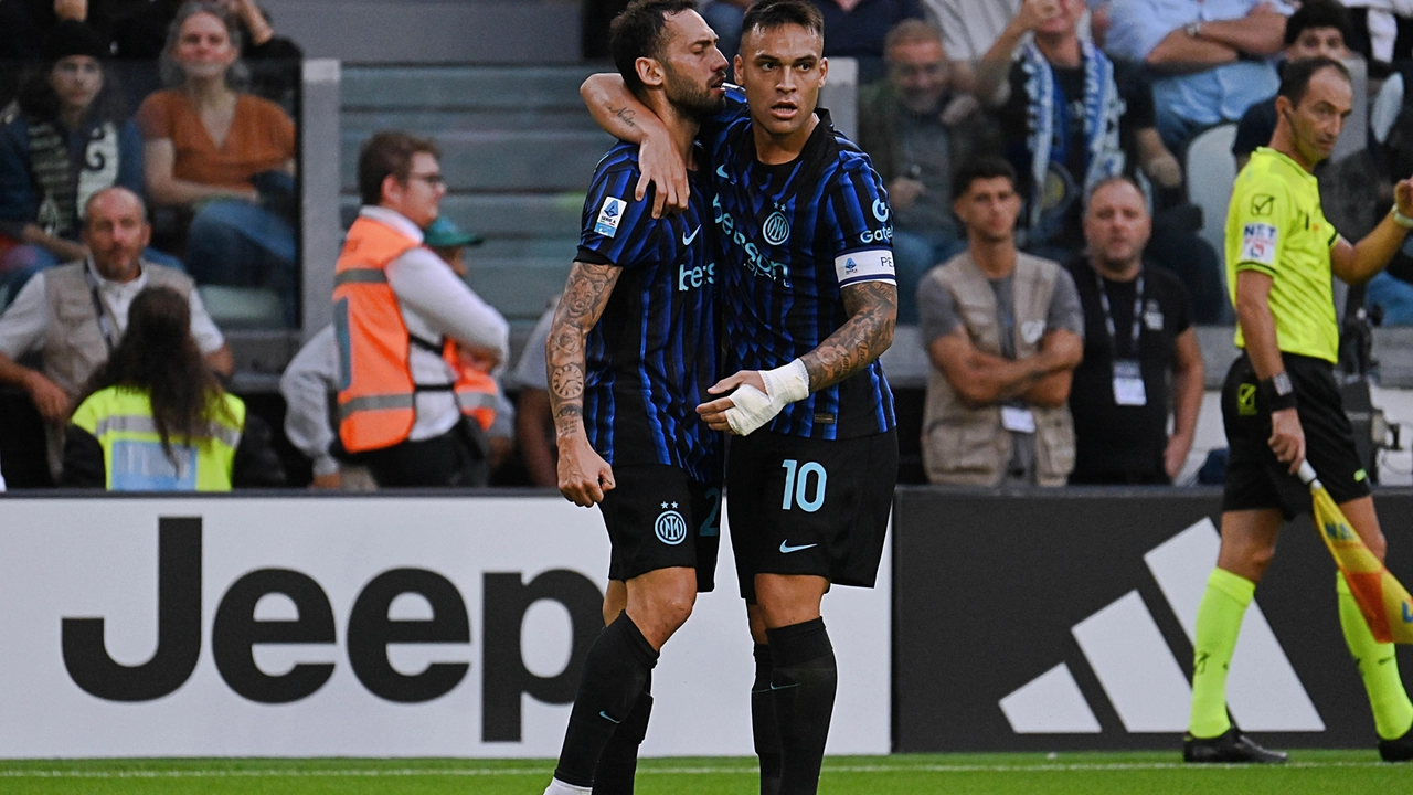 Lautaro Martinez con e Hakan Çalhanoğlu