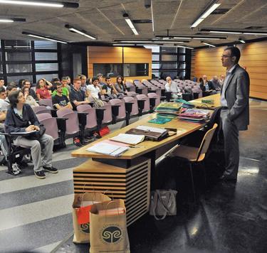 Insubria fotonica. Il nuovo centro apre a Como Insubria fotonica. Il nuovo centro apre a Como