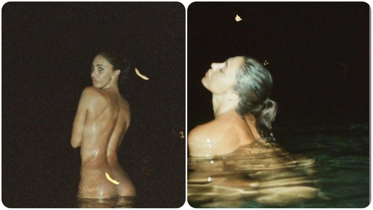 Due foto del bagno senza veli pubblicate da Belen Rodriguez su Facebook Due foto del bagno senza veli pubblicate da Belen Rodriguez su Facebook