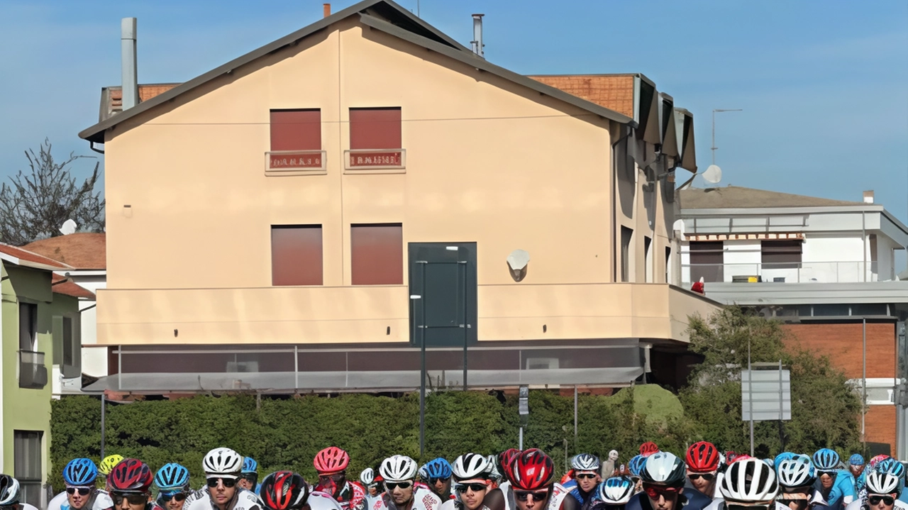 Modifiche alla viabilità per la 105ª Coppa Bernocchi il 7 ottobre: divieti di circolazione e transito in diverse zone di Legnano. Chiusure anche sulle autostrade in direzione Milano. Modifiche alla viabilità per la 105ª Coppa Bernocchi il 7 ottobre: divieti di circolazione e transito in diverse zone di Legnano. Chiusure anche sulle autostrade in direzione Milano.