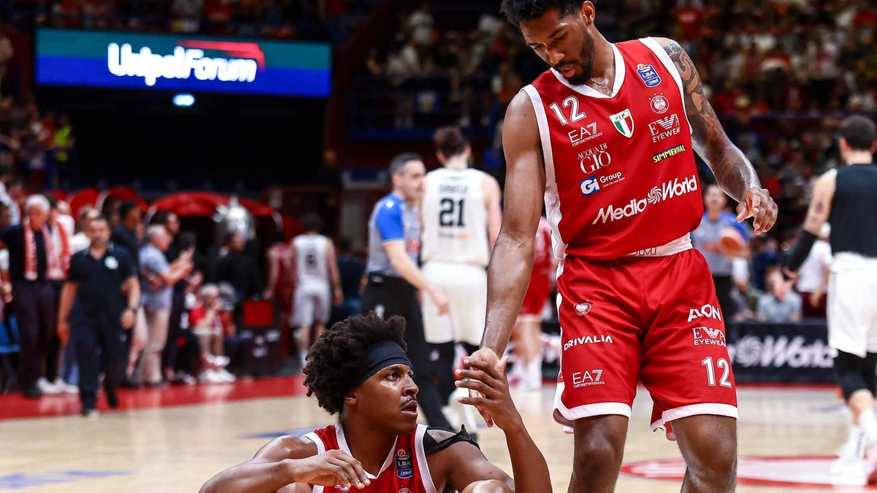 Disfatta di MIlano: la serie della semifinale playoff si chiude 3-1 per la Virtus Bologna Disfatta di MIlano: la serie della semifinale playoff si chiude 3-1 per la Virtus Bologna