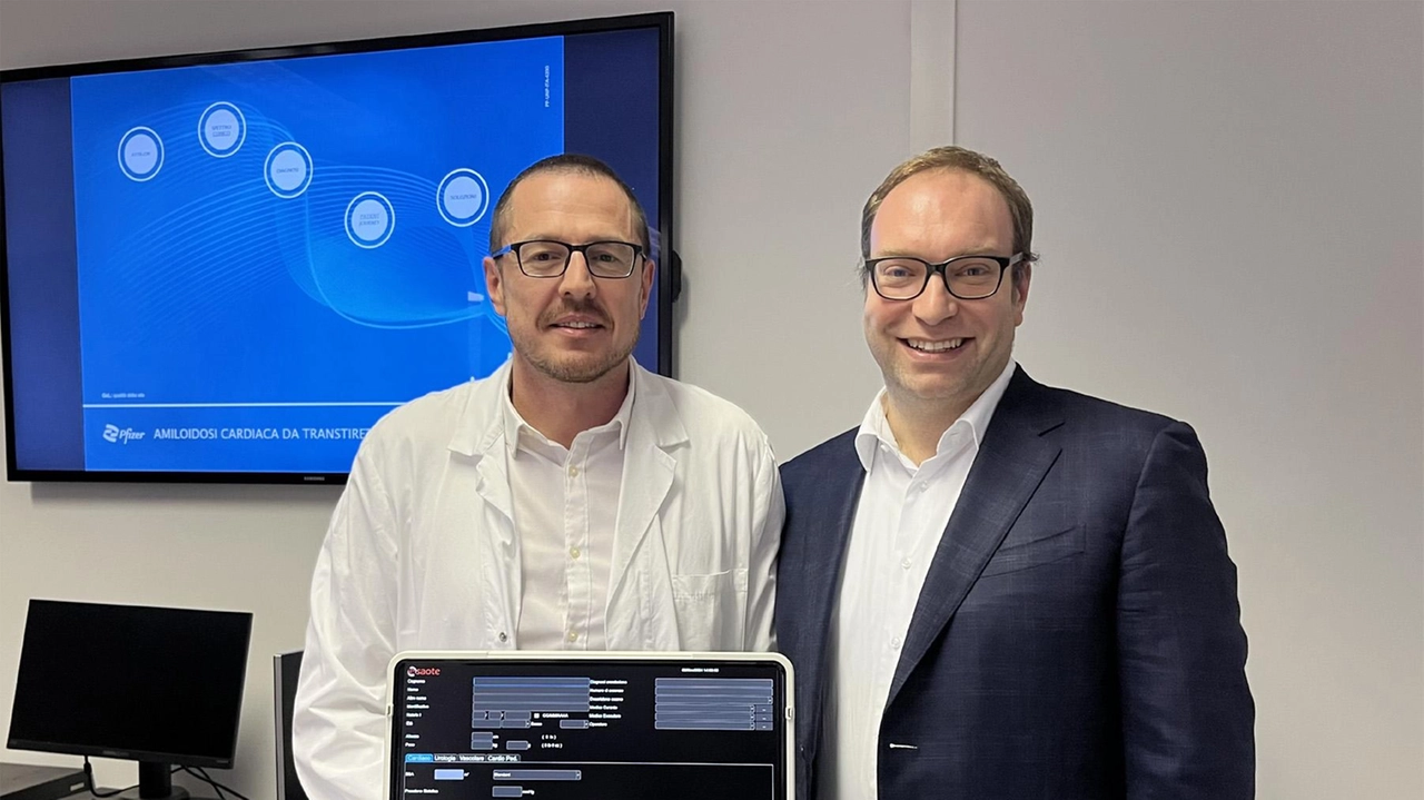 Un nuovo ecografo di ultima generazione donato da Pfizer all'ospedale di Lecco per individuare precocemente l'amiloidosi cardiaca e avviare tempestivamente le cure. Un importante passo per migliorare la cura dei pazienti. Un nuovo ecografo di ultima generazione donato da Pfizer all'ospedale di Lecco per individuare precocemente l'amiloidosi cardiaca e avviare tempestivamente le cure. Un importante passo per migliorare la cura dei pazienti.