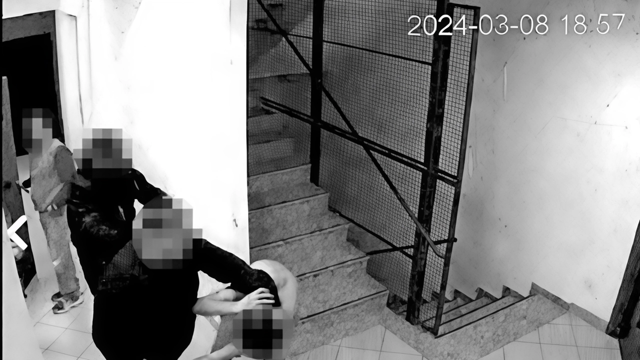 Torture al Beccaria (Frame video telecamere)