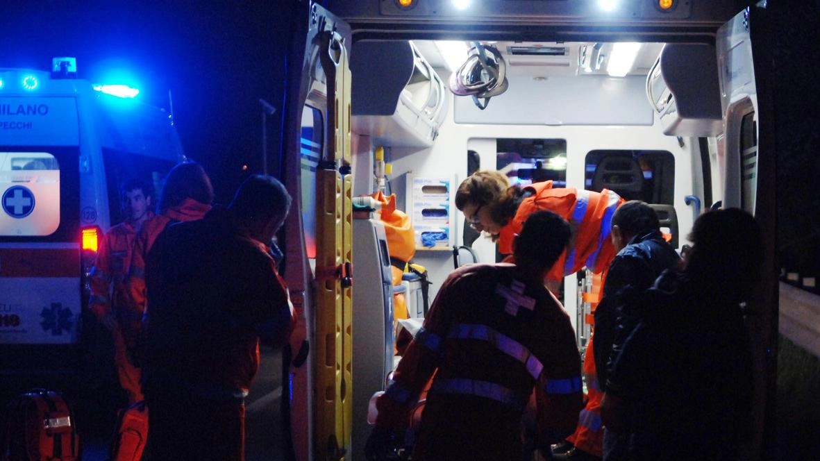 Ha subito un tentativo di rapina, a Milano, finito con un accoltellamento e poi, una volta tornato ad Abbiategrasso dove... Ha subito un tentativo di rapina, a Milano, finito con un accoltellamento e poi, una volta tornato ad Abbiategrasso dove...