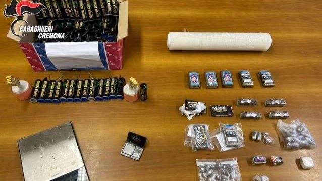 VAILATE (Cremona) Guai grossi per un 42enne sorpreso con in auto 1.100 grammi di hashish e con a casa altra droga... VAILATE (Cremona) Guai grossi per un 42enne sorpreso con in auto 1.100 grammi di hashish e con a casa altra droga...