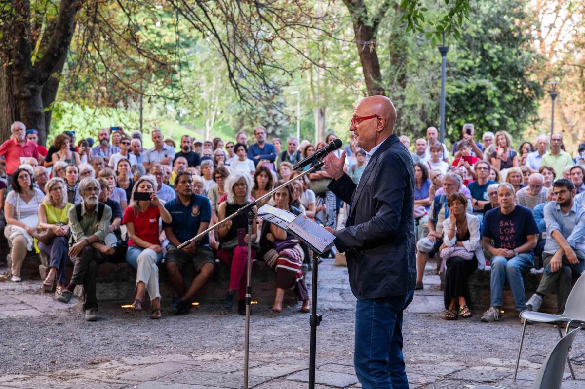 A Milano una tenda del lutto nel cuore del Giardino dei Giusti: “I nomi dei bimbi di Gaza morti ci scuotono” A Milano una tenda del lutto nel cuore del Giardino dei Giusti: “I nomi dei bimbi di Gaza morti ci scuotono”