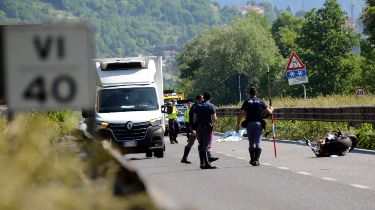 L'incidente sulla Statale 36 che è costato la vita a un motociclista di 48 anni L'incidente sulla Statale 36 che è costato la vita a un motociclista di 48 anni