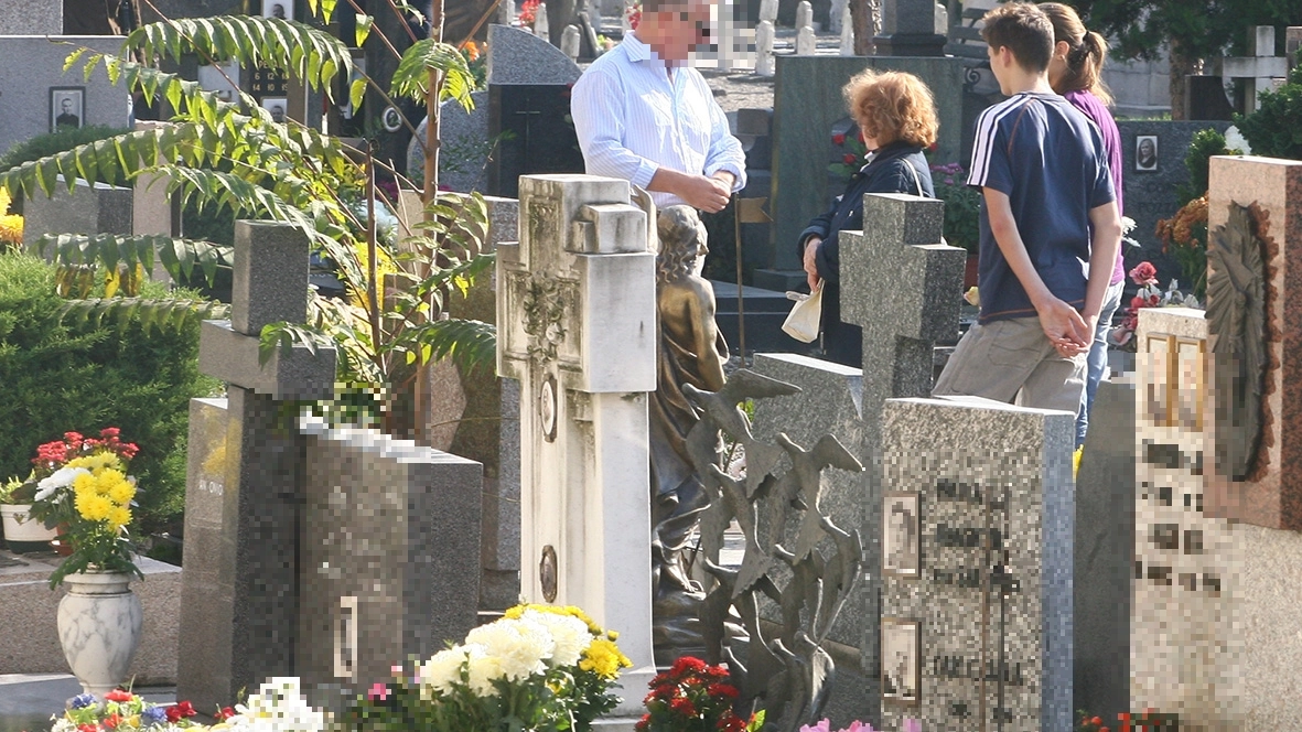 Un cimitero Un cimitero