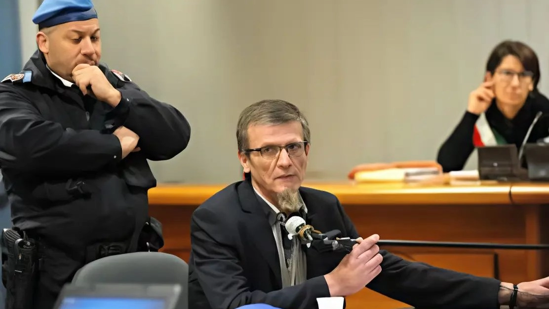 Stefano Binda, 57 anni, a un’udienza del processo per l’omicidio di Lidia Macchi