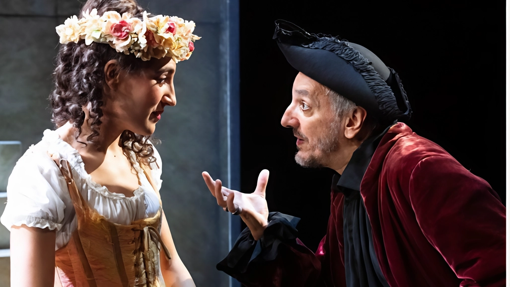 Il regista Arturo Cirillo porta in scena un "Don Giovanni" ibrido e coraggioso, che mescola l'opera di Mozart con il classico di Molière. Un'interpretazione vivida e sanguinante che esplora la fame di vita e la seduzione estrema. Il regista Arturo Cirillo porta in scena un "Don Giovanni" ibrido e coraggioso, che mescola l'opera di Mozart con il classico di Molière. Un'interpretazione vivida e sanguinante che esplora la fame di vita e la seduzione estrema.