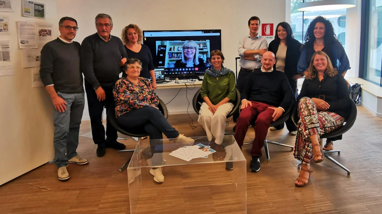 Segrate, la struttura sarà aperta per quattro mattinate a settimana. Primo obiettivo proporre attività per rallentare la progressione del morbo. Segrate, la struttura sarà aperta per quattro mattinate a settimana. Primo obiettivo proporre attività per rallentare la progressione del morbo.