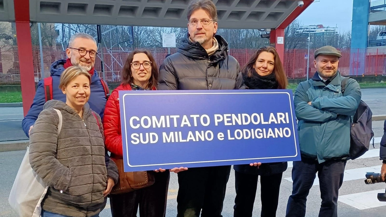 Gli attivisti del Comitato pendolari hanno sollecitato un incontro dei sindaci con il prefetto sui nodi da risolvere Gli attivisti del Comitato pendolari hanno sollecitato un incontro dei sindaci con il prefetto sui nodi da risolvere