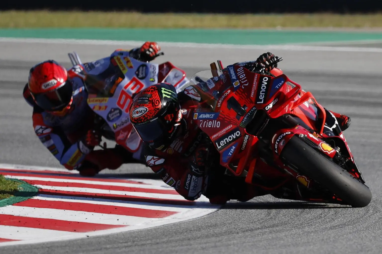 Bagnaia ritrova il sorriso : "Tutto facile, ma Marc..."