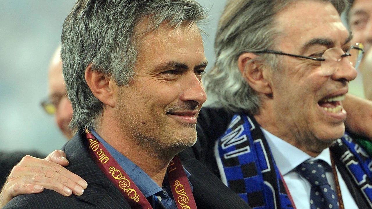 Massimo Moratti con José Mourinho festeggia il Triplete del 2010 Massimo Moratti con José Mourinho festeggia il Triplete del 2010