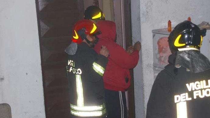 Sono intervenuti i vigili del fuoco (foto d'archivio) Sono intervenuti i vigili del fuoco (foto d'archivio)