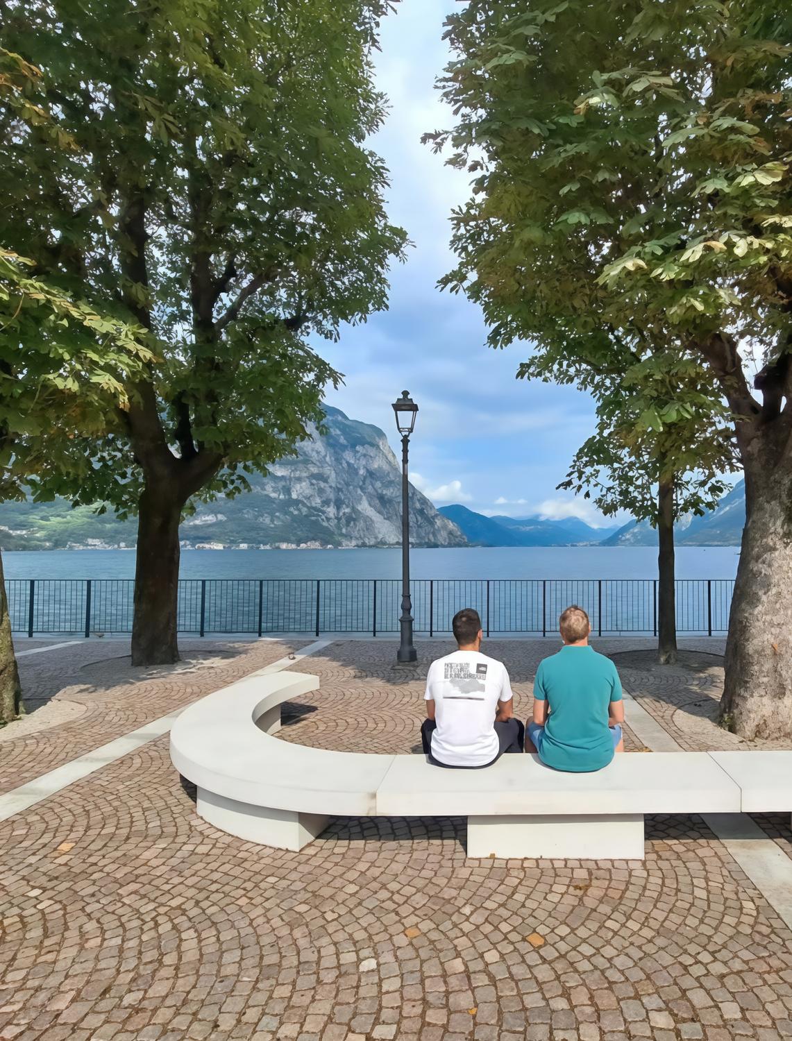 nuovo lungolago bici e pedoni con pi249 spazi